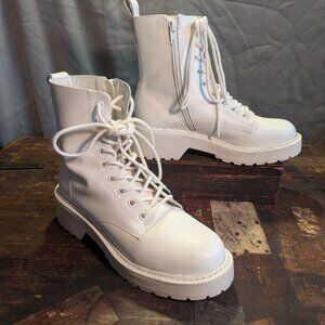 Steve Madden "Tornado" White Lace-Up side zip Combat chunky Ankle Boots Size 6M